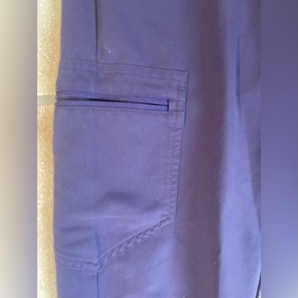 Figs Scrub XS Zamora Jogger Style Pants - Deep purple - Picture 2 of 6